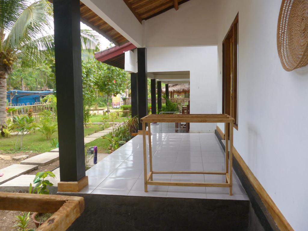 Dewi Garden Guesthouse Kuta  Esterno foto