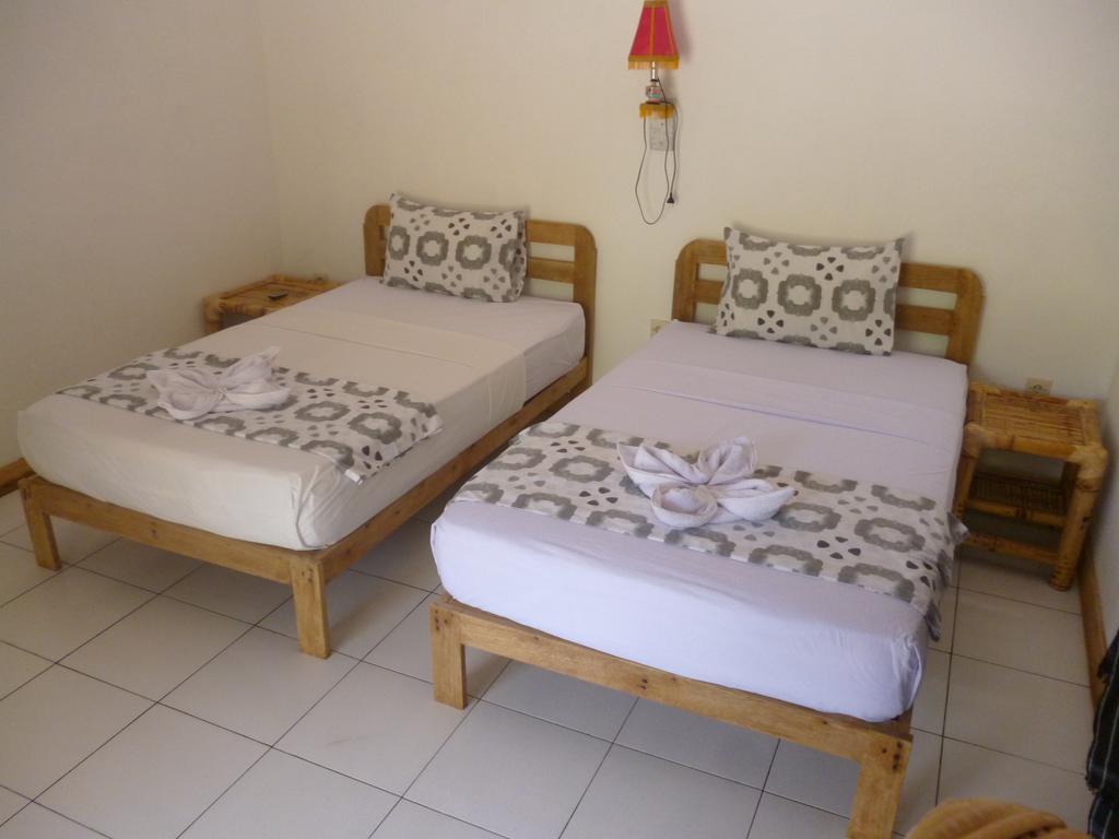 Dewi Garden Guesthouse Kuta  Esterno foto