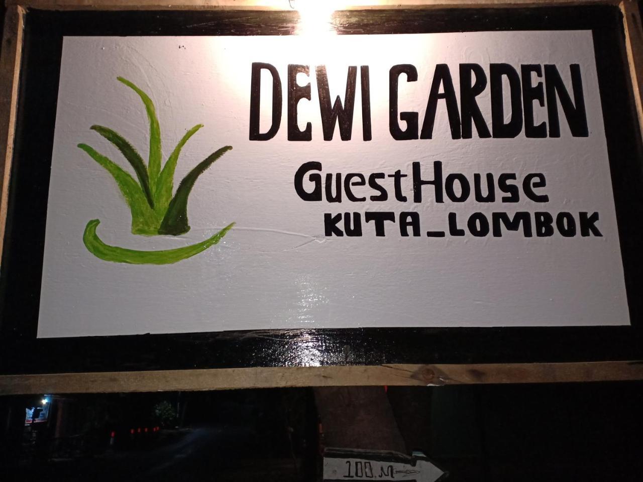 Dewi Garden Guesthouse Kuta  Esterno foto
